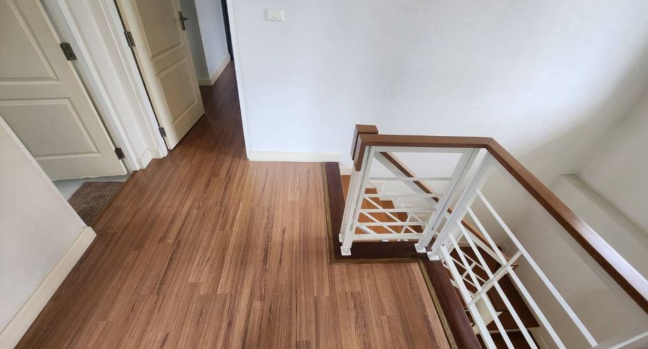 For rent 3 bedrooms house in Mueang Chiang Mai, Chiang Mai