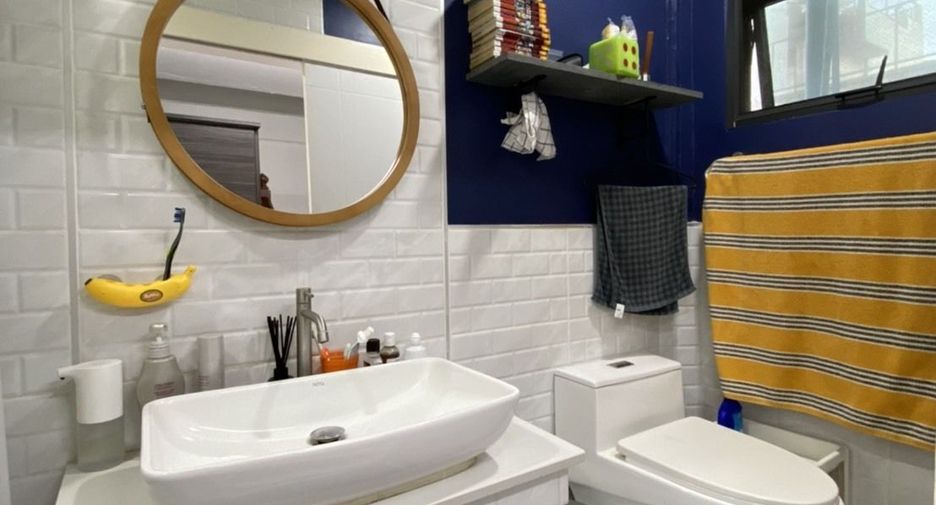 For sale 5 bedrooms retail Space in Ratchathewi, Bangkok