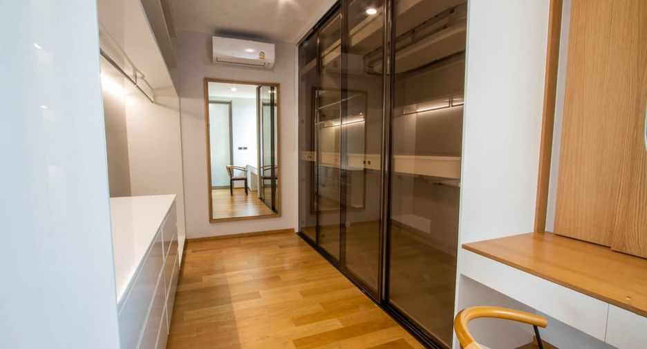 For sale 3 bedrooms house in Saphan Sung, Bangkok