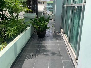 For sale 4 bedrooms house in Bang Kapi, Bangkok