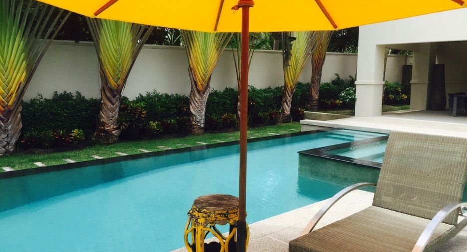 For sale 3 bedrooms villa in Bang Lamung, Chonburi
