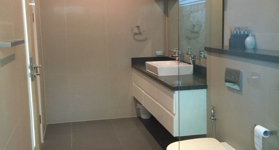 For sale 3 bedrooms villa in Bang Lamung, Chonburi