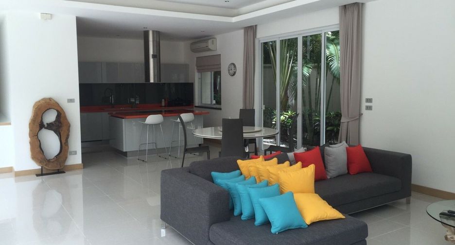 For sale 3 bedrooms villa in Bang Lamung, Chonburi