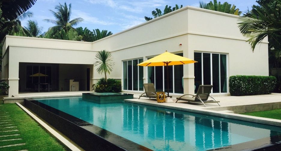 For sale 3 bedrooms villa in Bang Lamung, Chonburi
