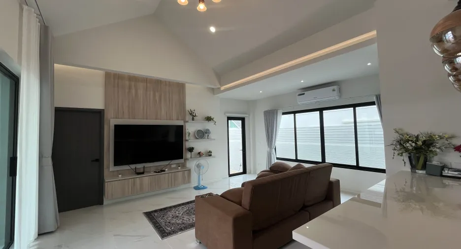For rent 3 bedrooms villa in Hua Hin, Prachuap Khiri Khan