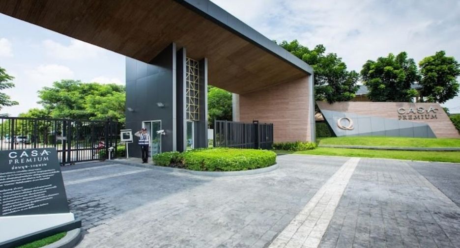 For sale 5 bedrooms house in Prawet, Bangkok