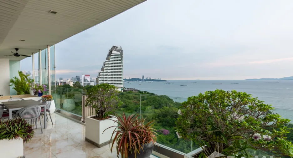 Condo en venta de 3 habitaciones en Bang Lamung, Chonburi
