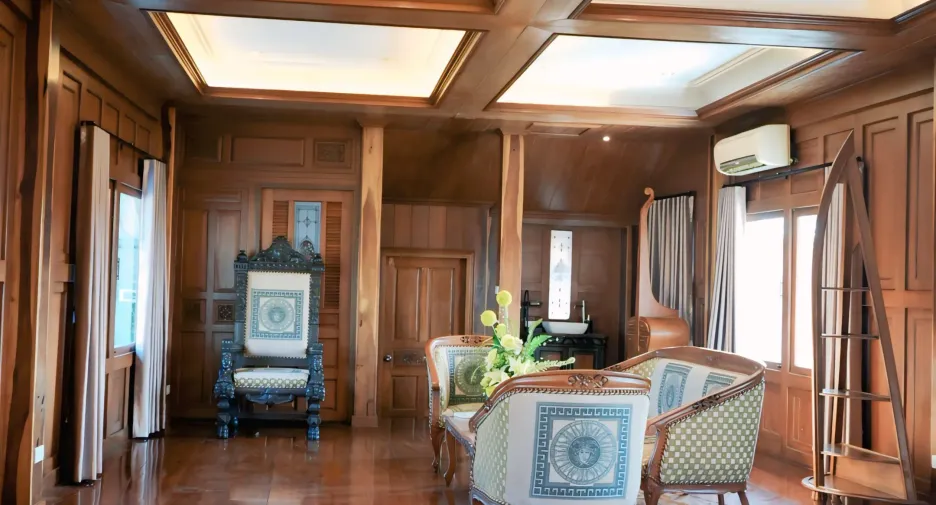 For rent 4 bedrooms villa in Bang Lamung, Chonburi