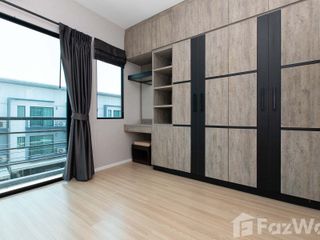 For sale and for rent 3 bedrooms townhouse in Prawet, Bangkok