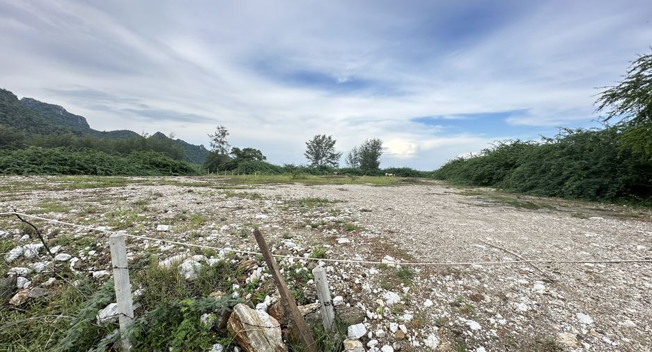 À vendre terrain à Sam Roi Yot, Prachuap Khiri Khan