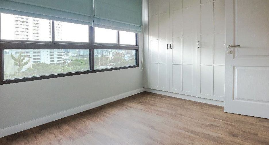 À vendre 2 chambres condo à Khlong Toei, Bangkok