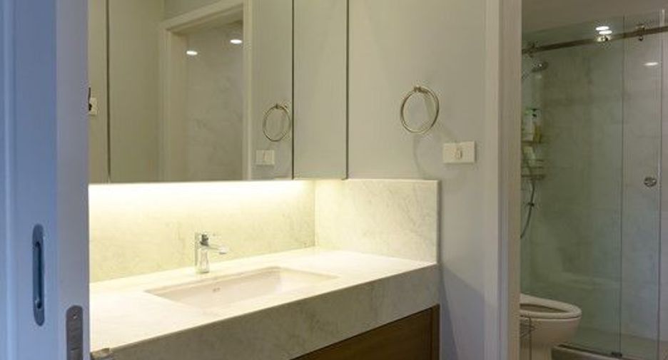 À vendre 2 chambres condo à Khlong Toei, Bangkok