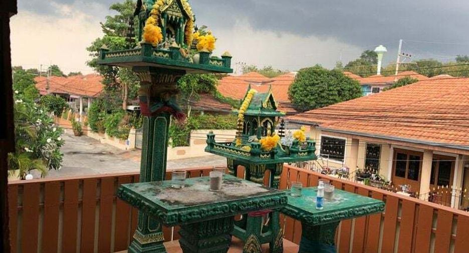 For sale 4 bedrooms house in Bang Lamung, Chonburi