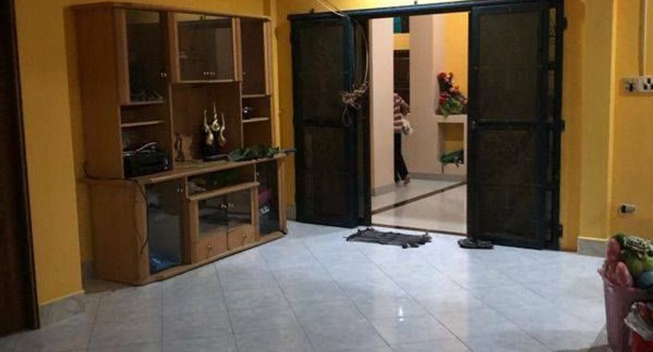 For sale 4 bedrooms house in Bang Lamung, Chonburi