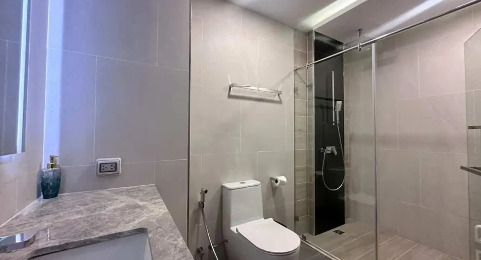 Продажа 3 спальни кондо в Банг Ламунг, Чонбури