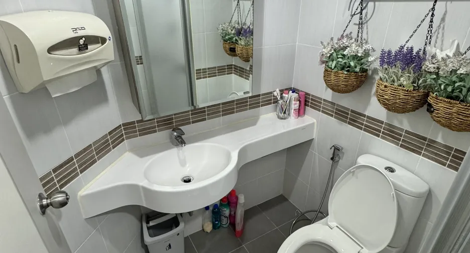 For sale 1 bed condo in Mueang Udon Thani, Udon Thani