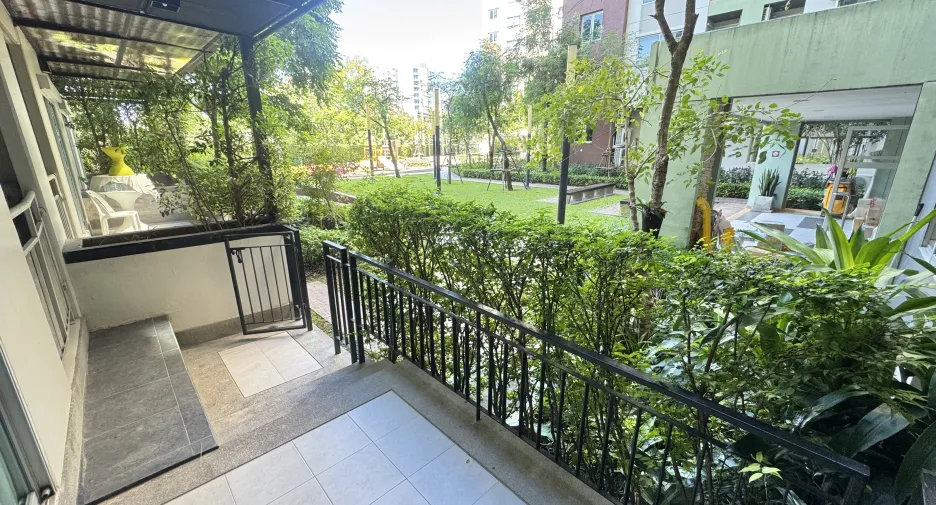 For sale 1 bed condo in Mueang Udon Thani, Udon Thani