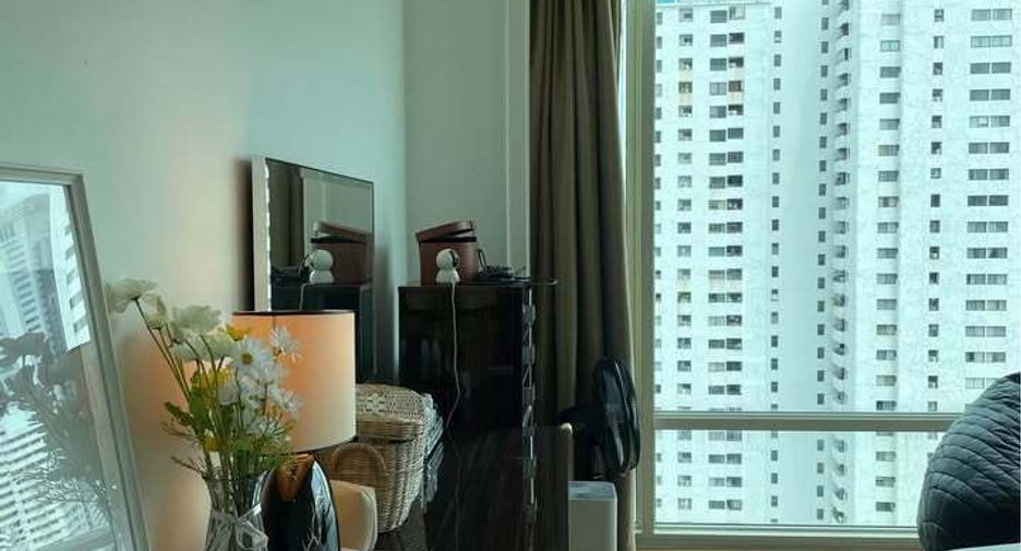 Wohnung zum Kauf mit 4 Zimmer in Watthana, Bangkok