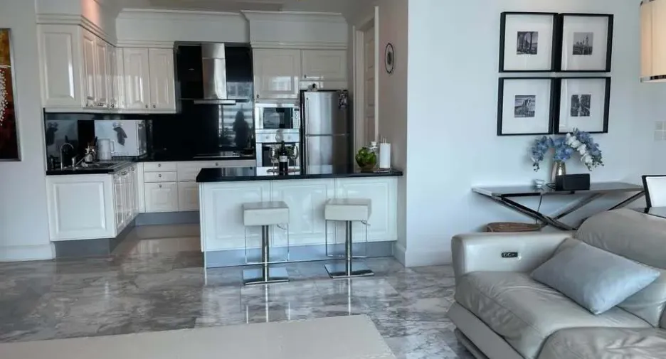 Wohnung zum Kauf mit 4 Zimmer in Watthana, Bangkok
