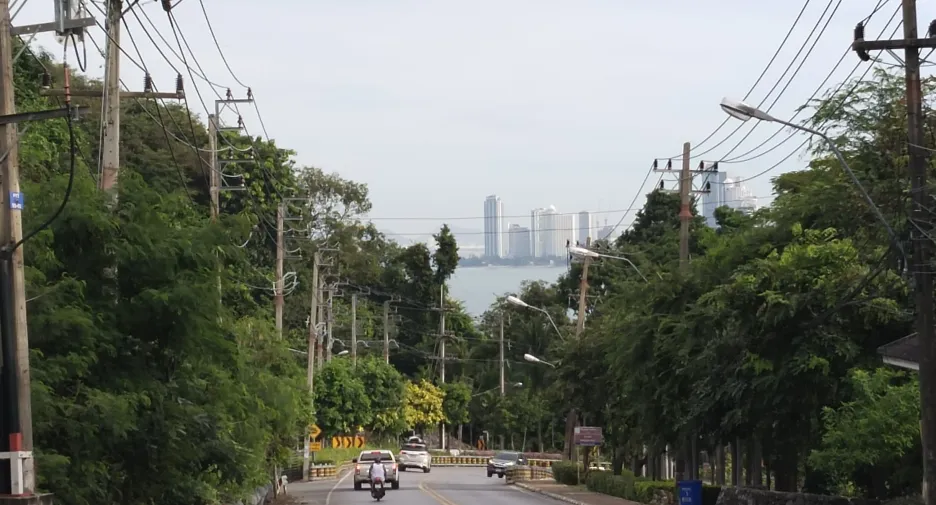 For rent 4 ベッドルーム townhouse in Bang Lamung, Chonburi