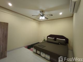 For rent 4 bedrooms townhouse in Bang Lamung, Chonburi