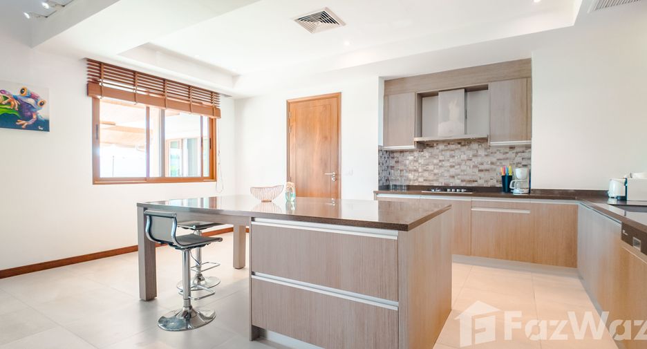 For sale and for rent 4 bedrooms villa in Thalang, Phuket