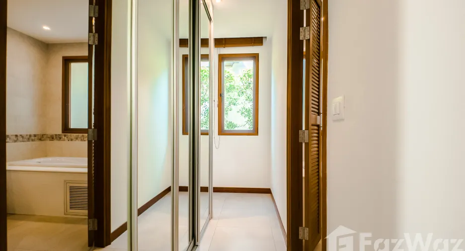 For sale and for rent 4 bedrooms villa in Thalang, Phuket