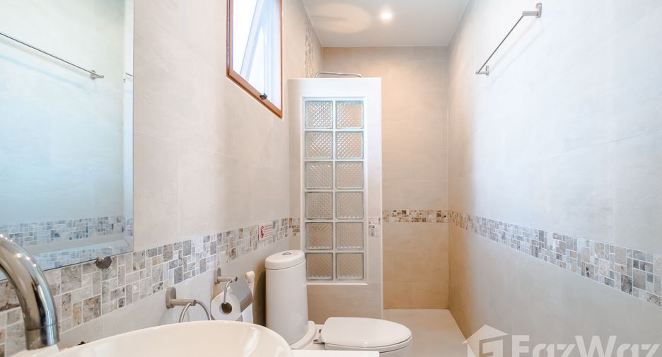 For sale and for rent 4 bedrooms villa in Thalang, Phuket