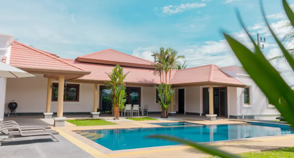 For sale and for rent 4 bedrooms villa in Thalang, Phuket