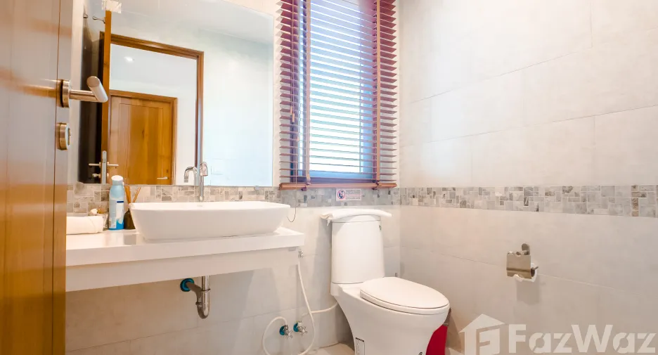 For sale and for rent 4 bedrooms villa in Thalang, Phuket