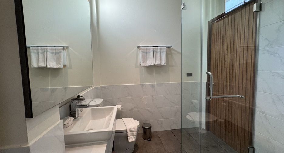 For rent 3 bedrooms villa in Hua Hin, Prachuap Khiri Khan
