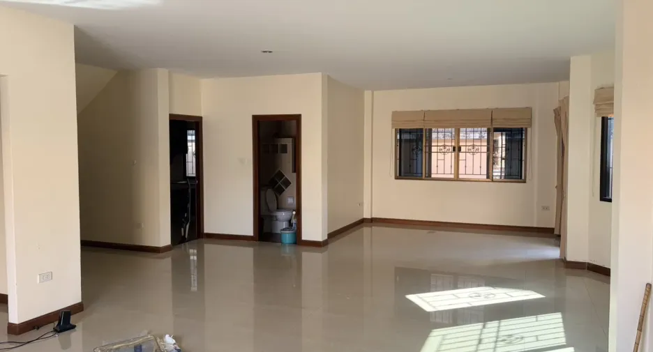 For sale and for rent 3 bedrooms house in Bang Lamung, Chonburi