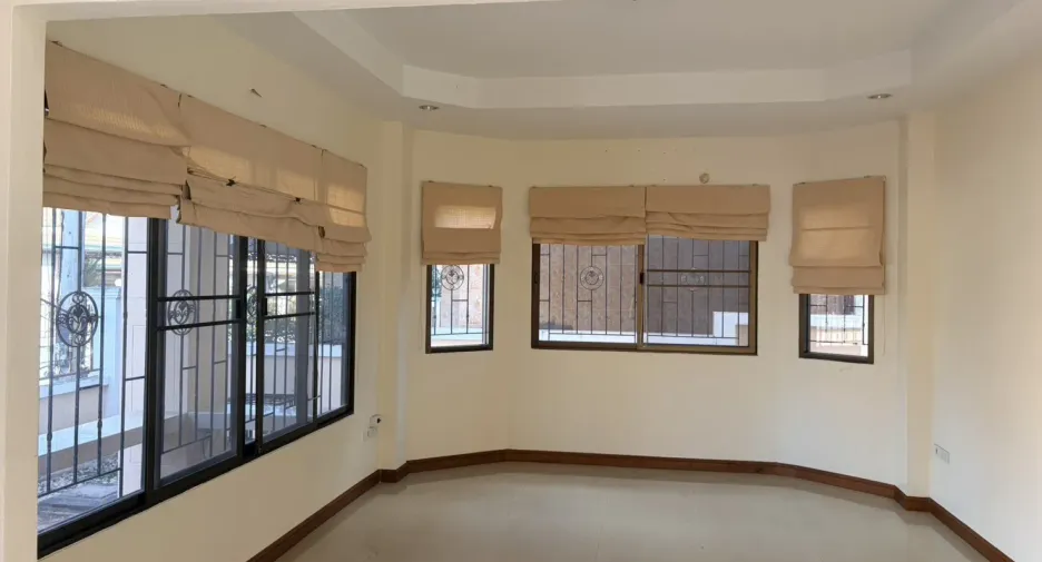 For sale and for rent 3 bedrooms house in Bang Lamung, Chonburi