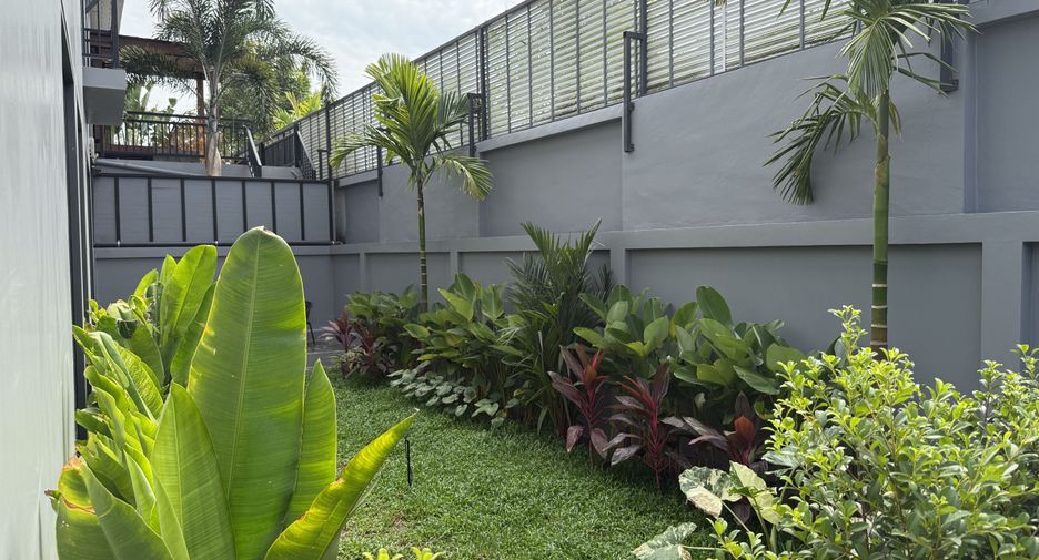 For sale and for rent 2 bedrooms townhouse in Thalang, Phuket