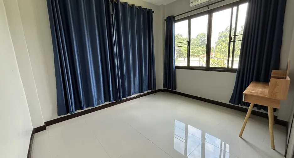 For sale 3 bedrooms house in Sawang Daen Din, Sakon Nakhon