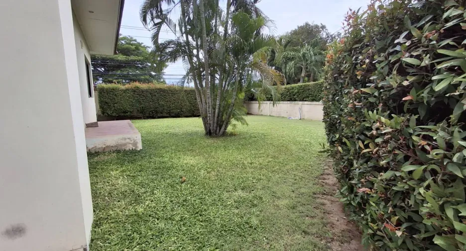 For rent 2 bedrooms house in Hua Hin, Prachuap Khiri Khan