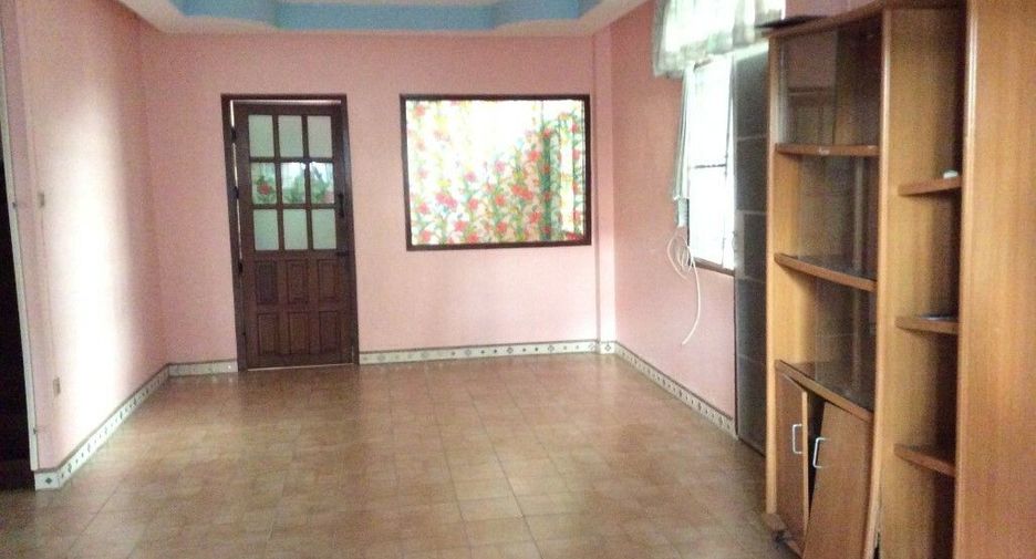 Haus zum Kauf mit 3 Zimmer in Bang Lamung, Chonburi