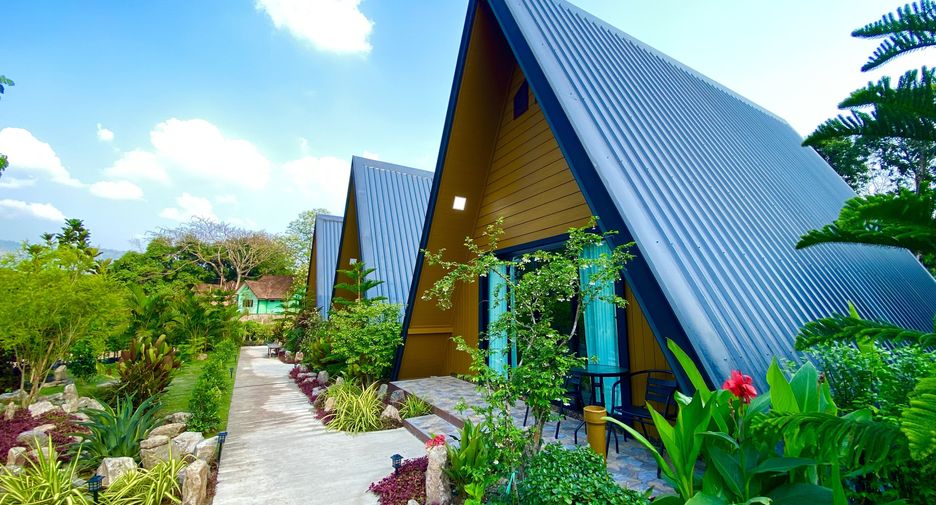For sale 8 bedrooms hotel in Mueang Nakhon Nayok, Nakhon Nayok