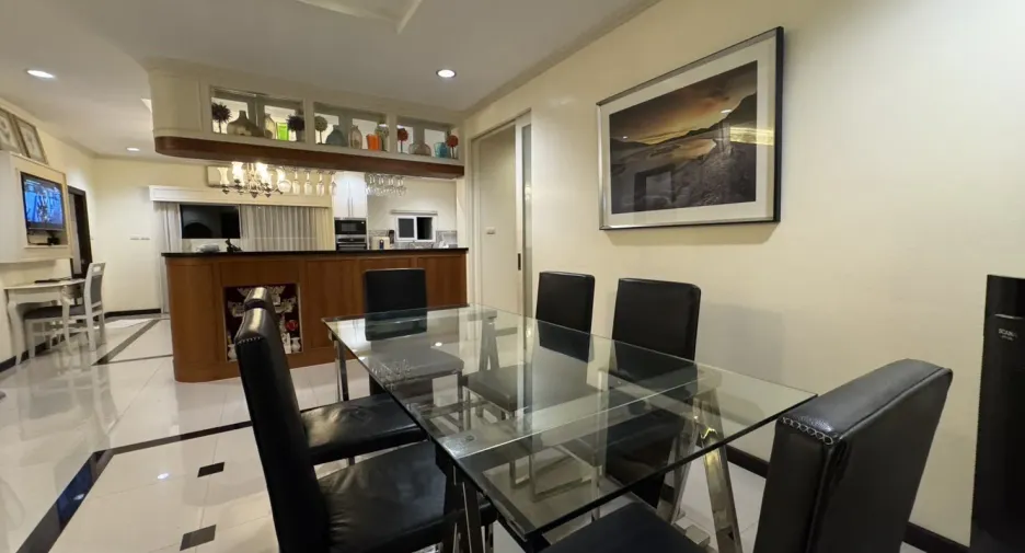 Haus zur Miete mit 4 Zimmer in Bang Lamung, Chonburi