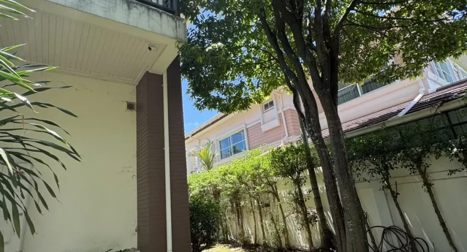 Haus zur Miete mit 4 Zimmer in Bang Lamung, Chonburi