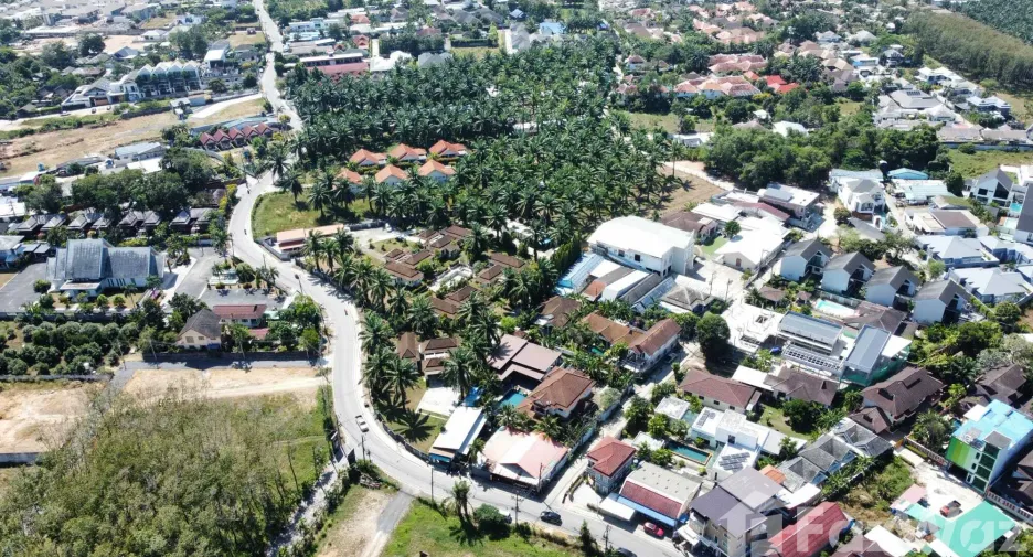 Villa zum Kauf mit 4 Zimmer in Thalang, Phuket