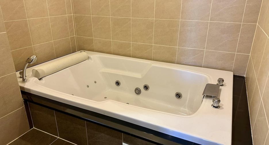 For sale 2 bedrooms condo in Hua Hin, Prachuap Khiri Khan