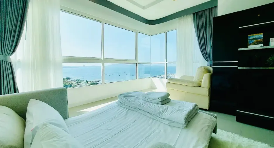 出售 和 出租 1 卧室 公寓 在 Sattahip, Chon Buri