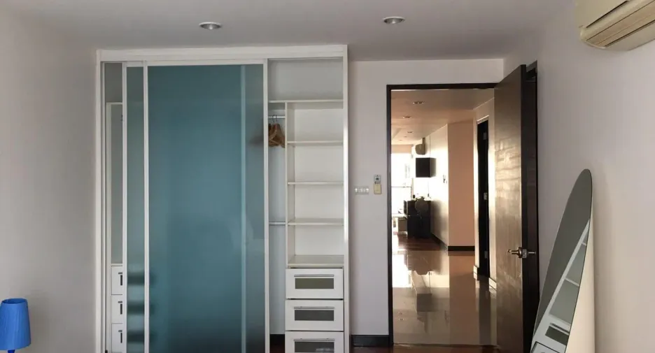 For sale and for rent 3 bedrooms condo in Watthana, Bangkok