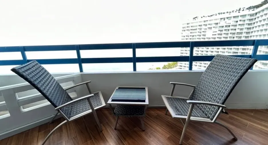 Wohnung zum Kauf mit Studio in Bang Lamung, Chonburi