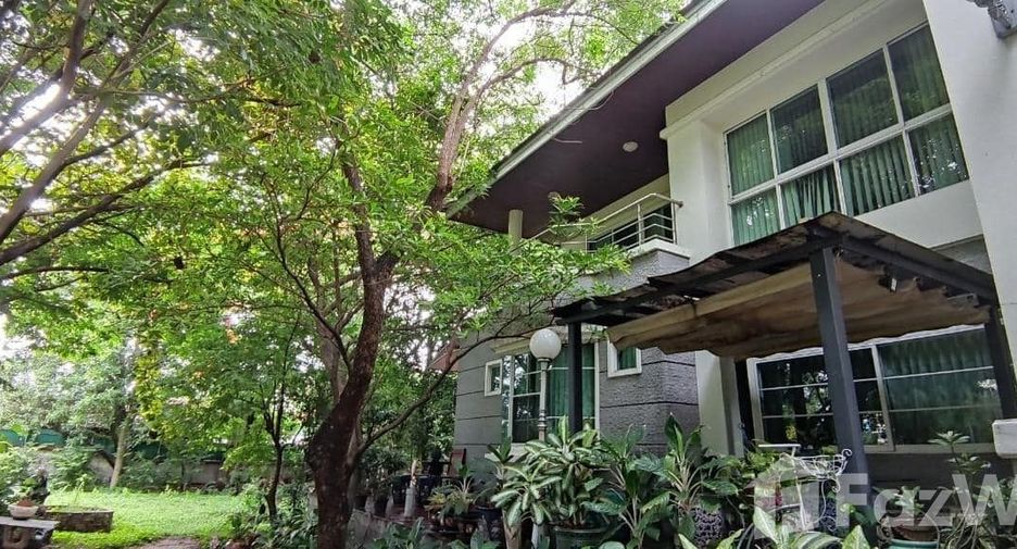 Casa en venta de 5 habitaciones en Bangkok Noi, Bangkok