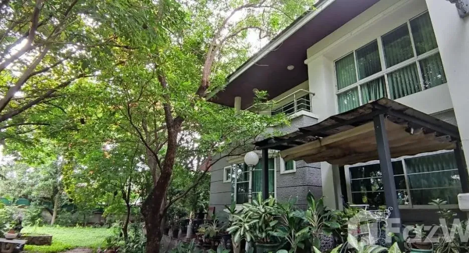 For sale 5 bedrooms house in Bangkok Noi, Bangkok