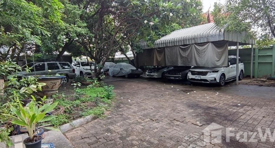 For sale 5 bedrooms house in Bangkok Noi, Bangkok