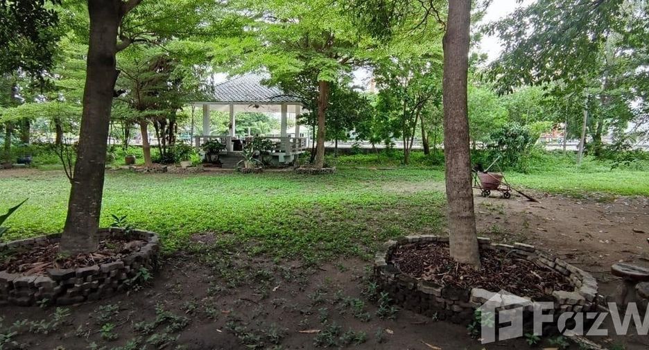 For sale 5 bedrooms house in Bangkok Noi, Bangkok