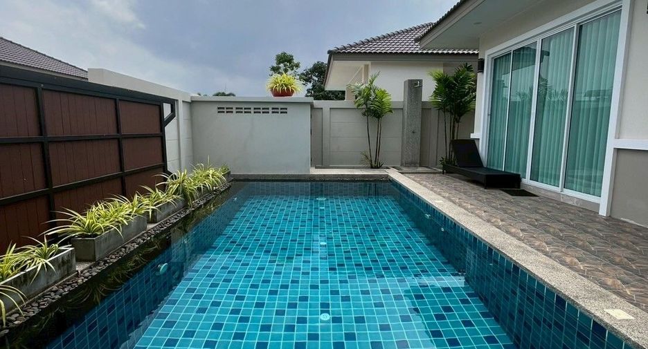 Villa en alquiler de 3 habitaciones en Bang Lamung, Chonburi